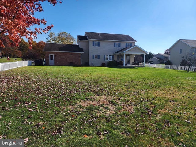 127 Stony Point Ave, Shippensburg