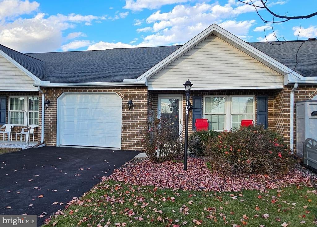 109 Central Way, SHIPPENSBURG