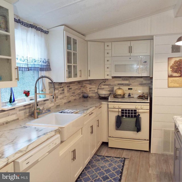 12665 Old Ridge Rd, Hesston