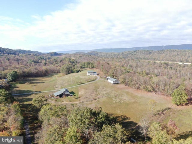 5868 Orchard Rd, Huntingdon