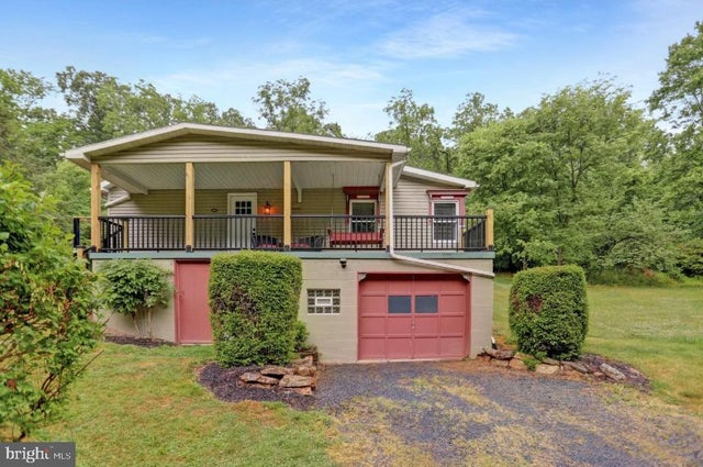 12792 Bakers Hollow Rd, Hesston