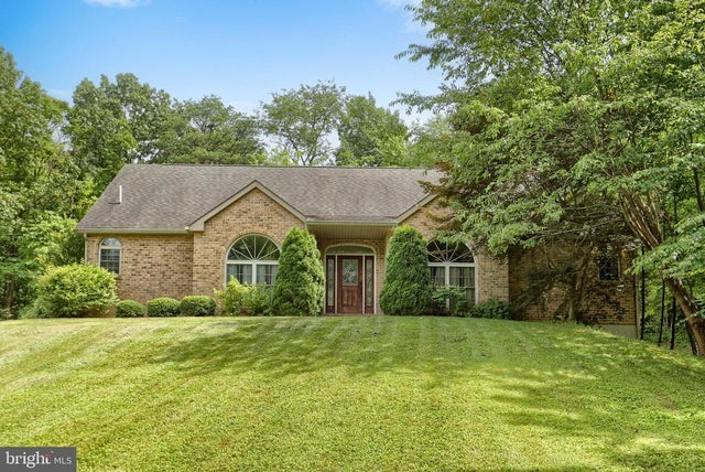 831 Lovers Ln, Mount Pleasant Mills