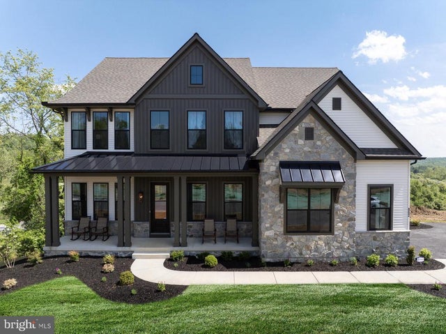 1100 Bluegrass Rd #hawthorne, Lancaster