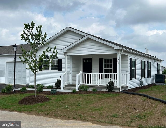 403 Eastwood Ln, Lancaster