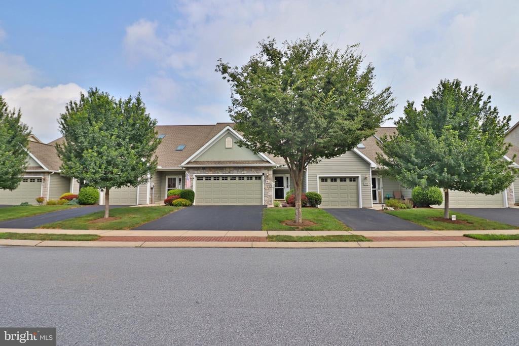 1353 Fieldstone Dr, MOUNT JOY