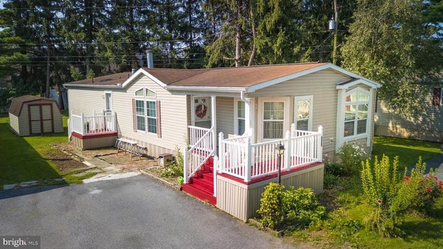 822 Gail Pl, Lancaster