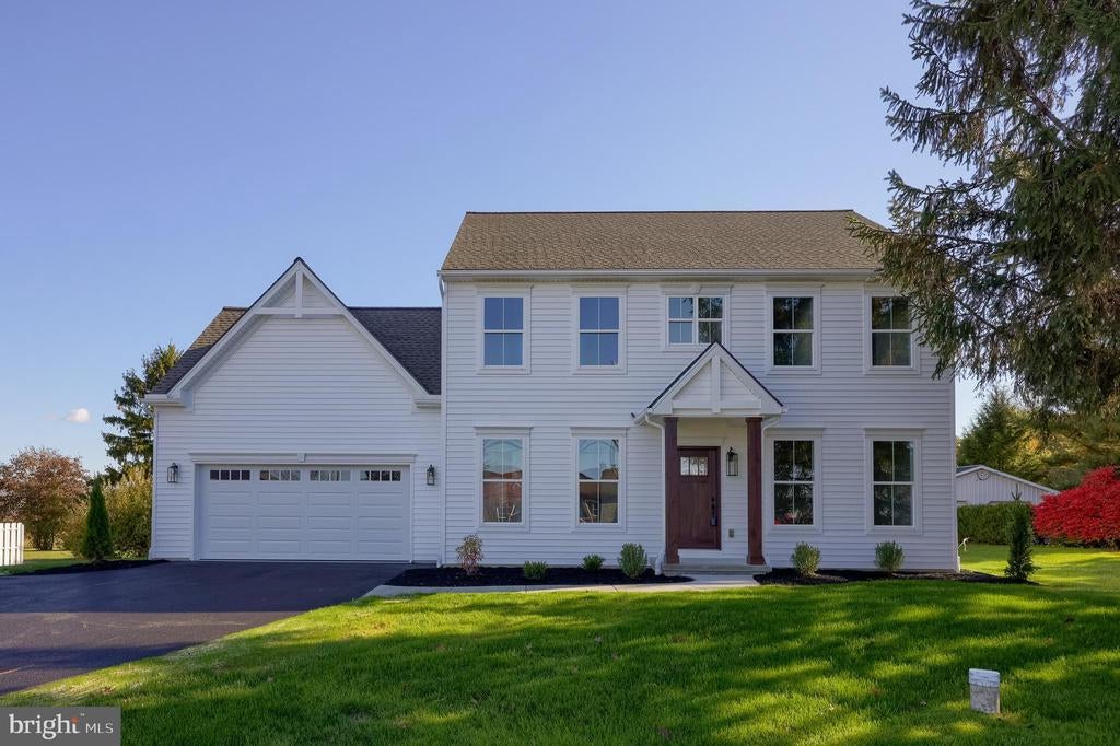 1217 Lebanon Rd, MANHEIM