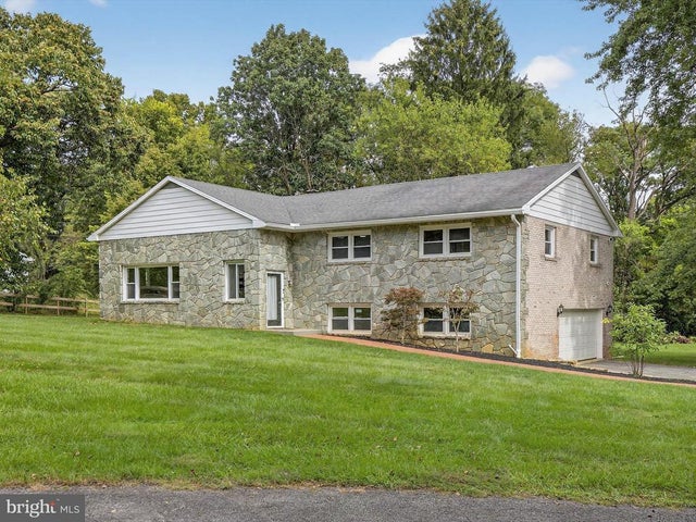 2010 Landis Valley Rd, Lancaster