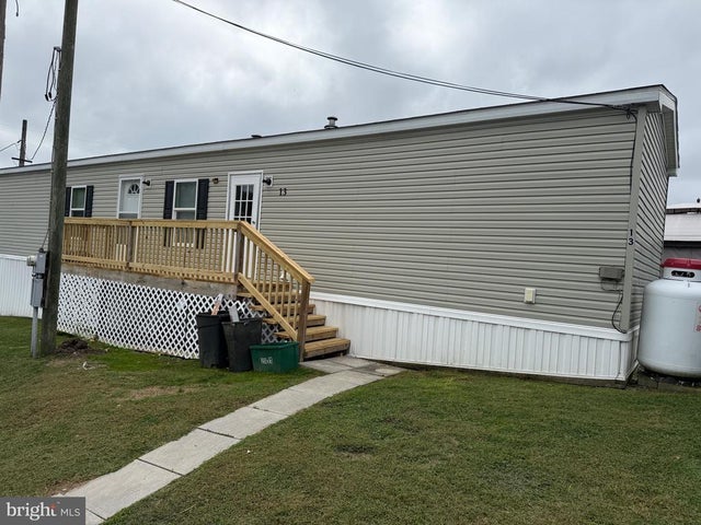 13 Hilltop Ave, Akron