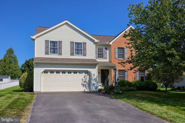 22 Camellia Ct, Lititz