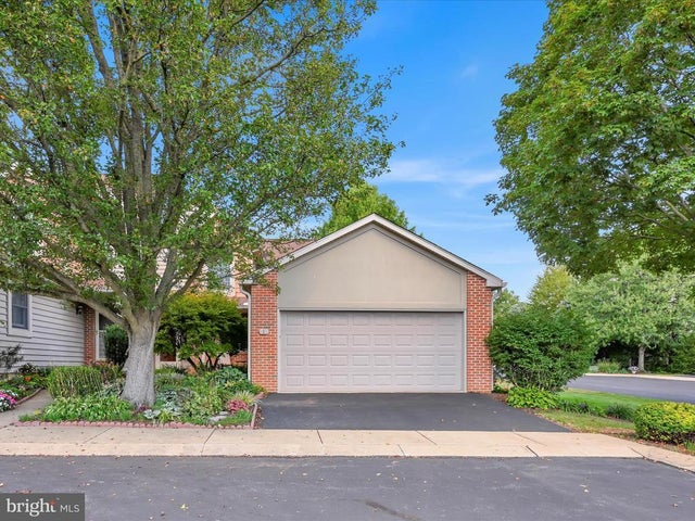 1 Cardiff Ct, Lititz