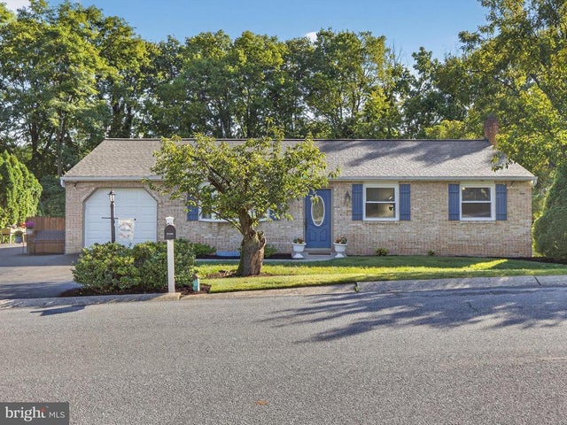 4081 Hilltop Dr, Mount Joy