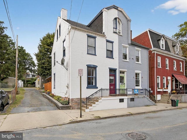 518 N Mary St, Lancaster