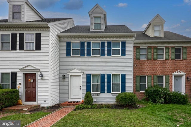 425 Cardinal Rd, Lititz