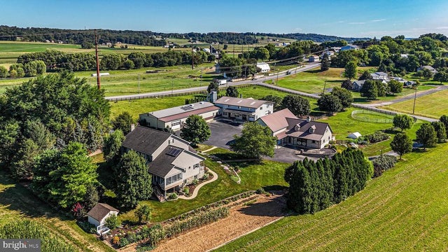 112 Maxwell Hill Rd, Morgantown