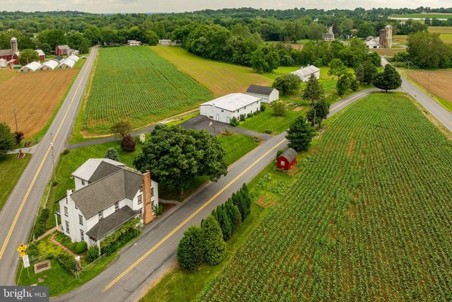 176a Middle Creek Rd, Lititz