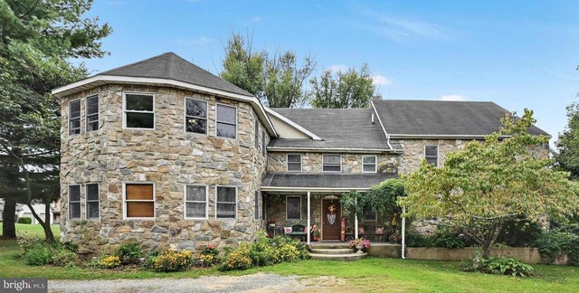 742 Power Rd, Manheim