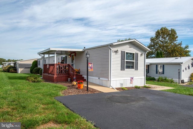 114 Pheasant Ridge Cir, Lancaster