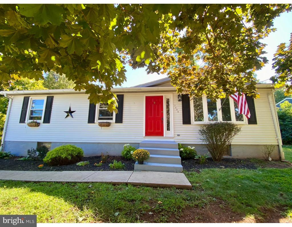 1400 Reading Rd, MOHNTON