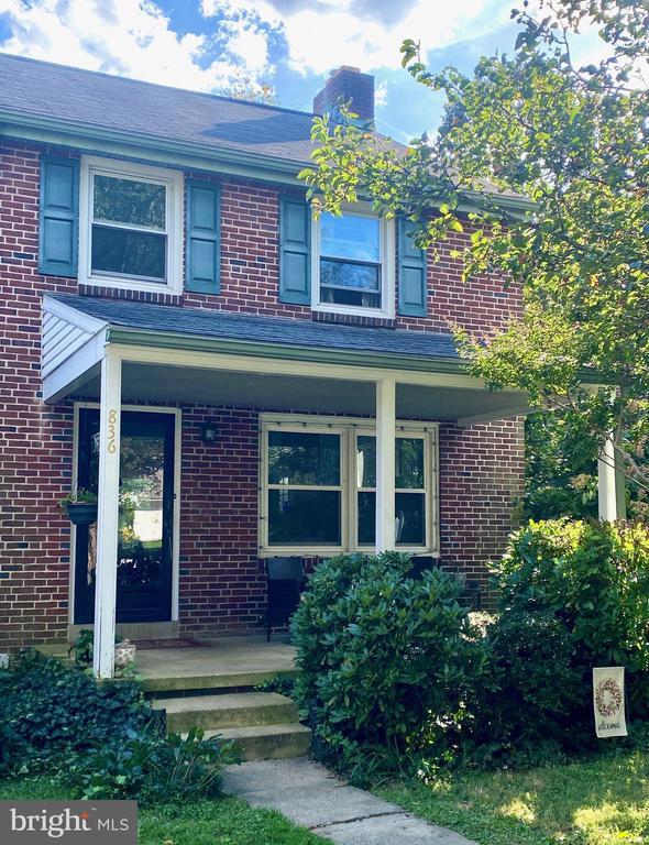 836 Helen Ave, Lancaster