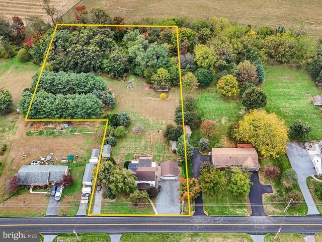 1443 Shumaker Rd, Manheim