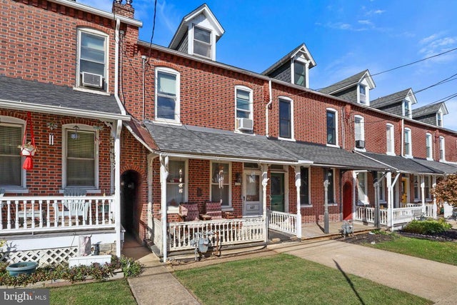 627 4th St, Lancaster