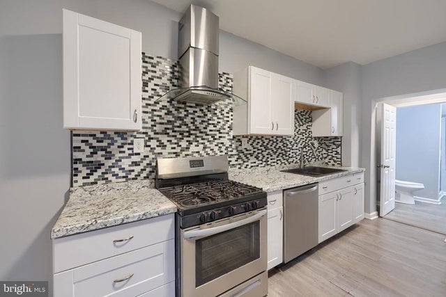 145 S 8th St, Columbia