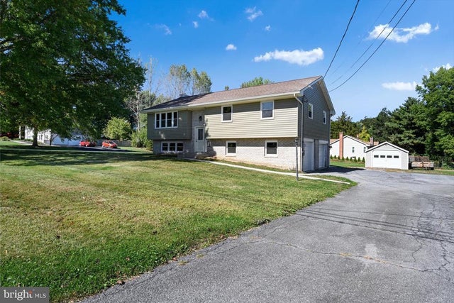 34 Fairland Rd, Manheim
