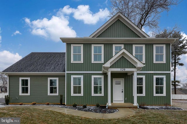 520 Woodcrest Ave, Lititz