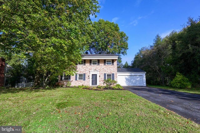 2607 Hazelwood Rd, Lancaster