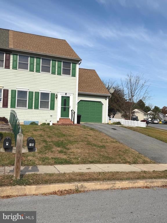 15 Beech Ln, ELIZABETHTOWN