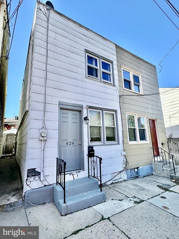 424 E Strawberry St, Lancaster