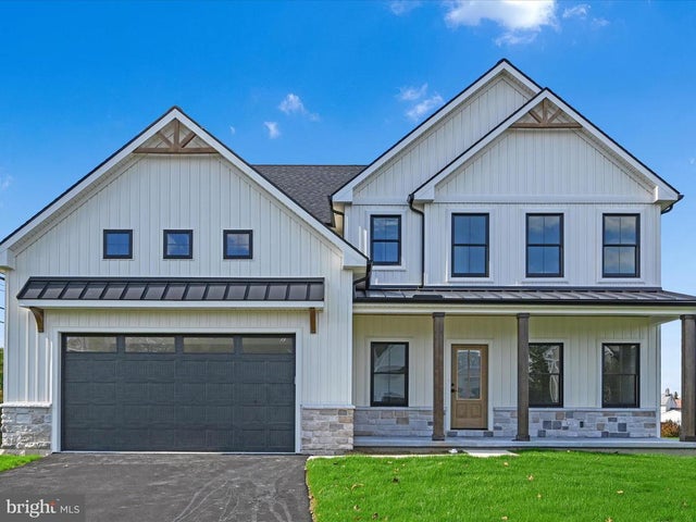 5780 Wild Lilac Dr, East Petersburg