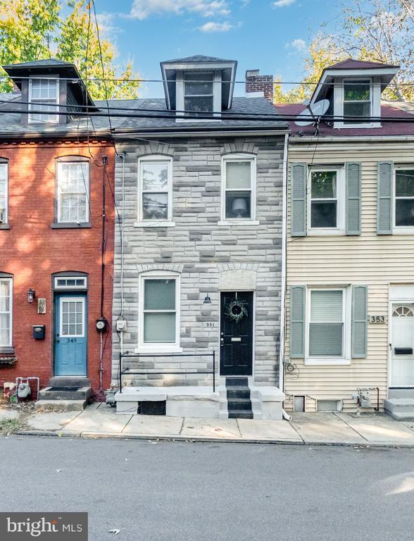 351 E Marion St, LANCASTER