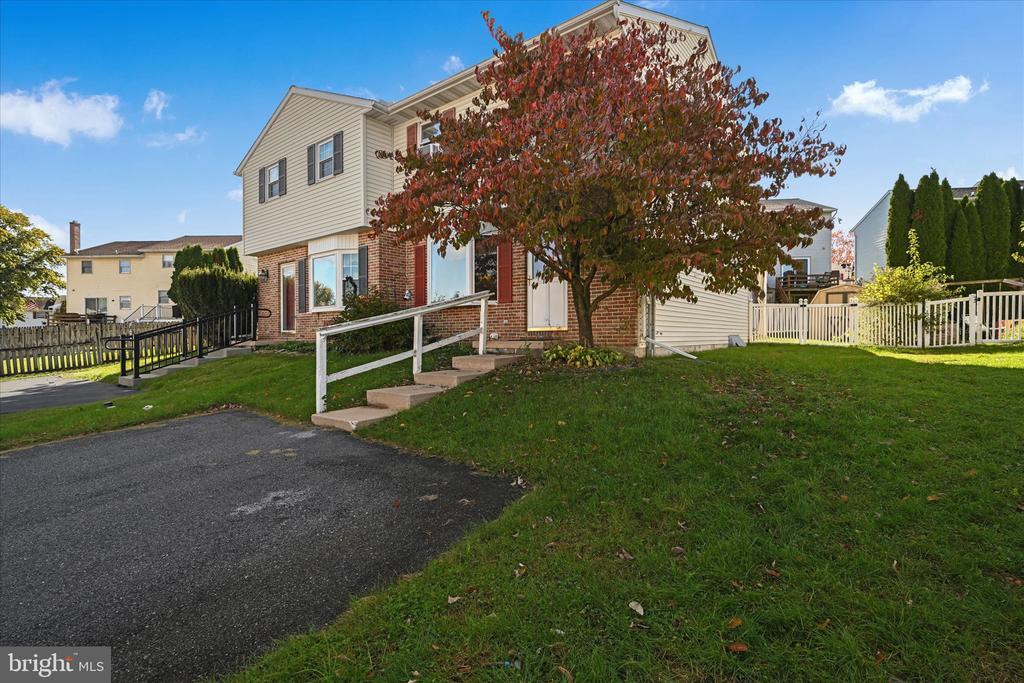 133 Heritage Rd, EPHRATA