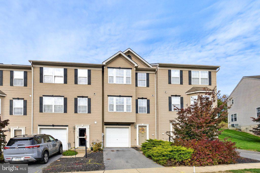 140 Knollwood Rd, MILLERSVILLE