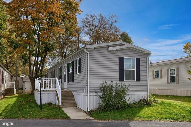 726 Nancy Ln, Lancaster