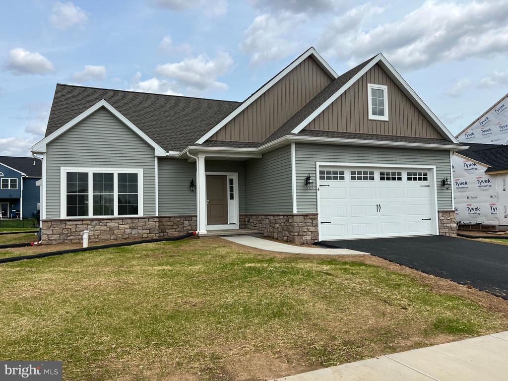 123 N. West View Dr, ELIZABETHTOWN