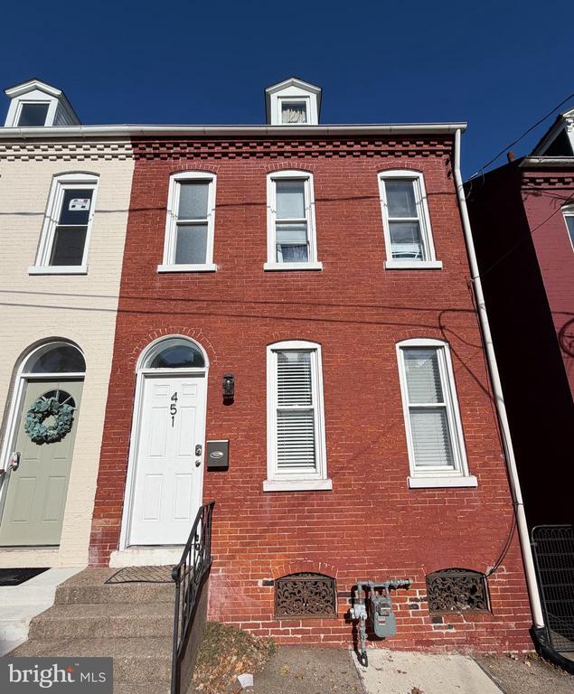 451 S Plum St, LANCASTER