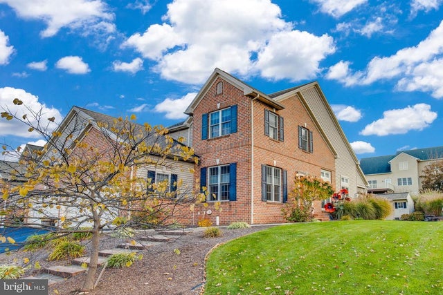 57 Weaver Ave, Ephrata