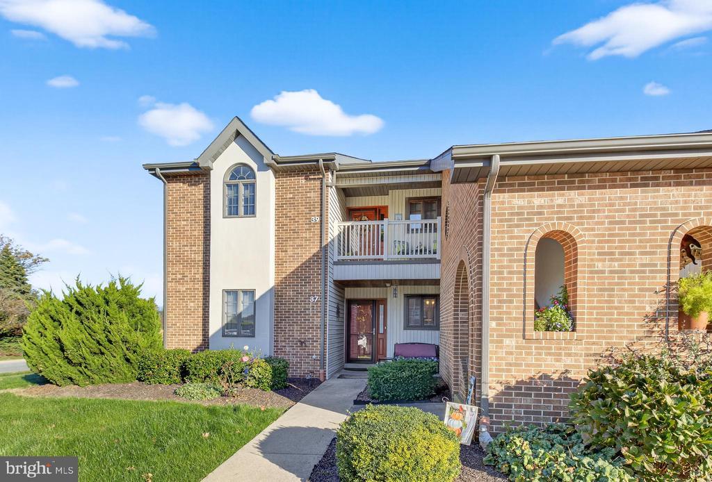 37 Black Oak Dr, LANCASTER