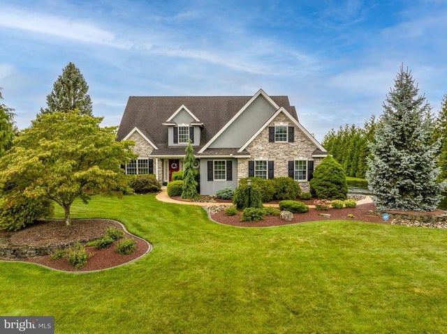 5318 Chariot Dr, Schnecksville