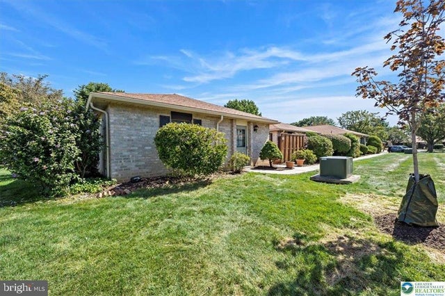 2796 Springhaven Pl, Macungie