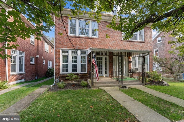 1042 Delaware, Fountain Hill