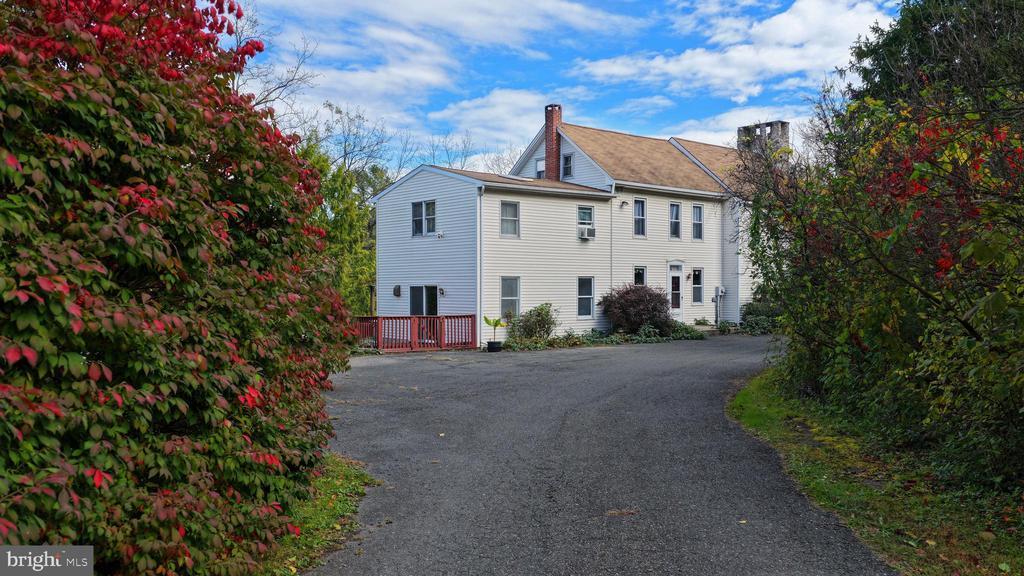 3371 Mathews Ln, ALBURTIS