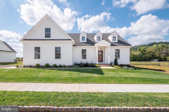 4268 Stonebridge Dr, Bethlehem