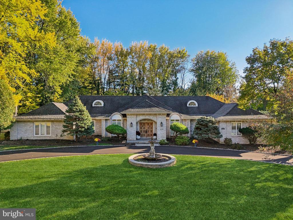 2270 Bishop Rd, ALLENTOWN