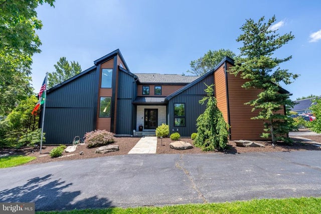 1488 Shelburne Ct, Allentown