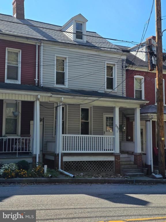 230 Rexmont Rd, Lebanon