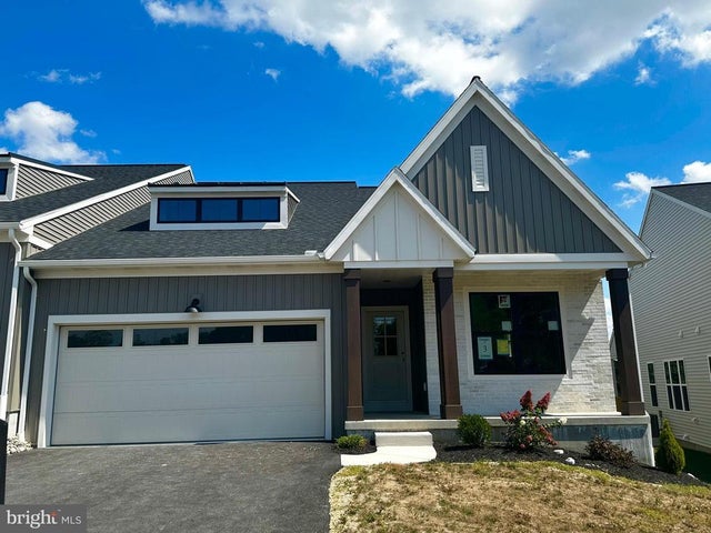 914 North Lincoln Street, Palmyra